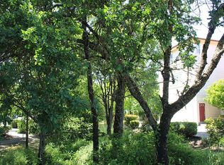 9161 Windsor Rd, Windsor, CA 95492