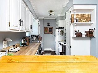 6784 Peck Rd, Ravenna, OH 44266