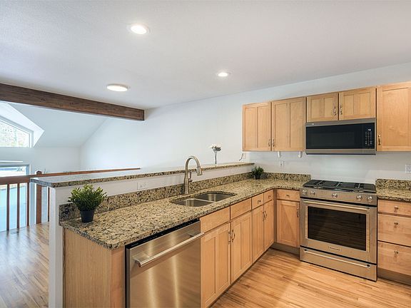 4th image of 279 Kestrel Lane UNIT 279