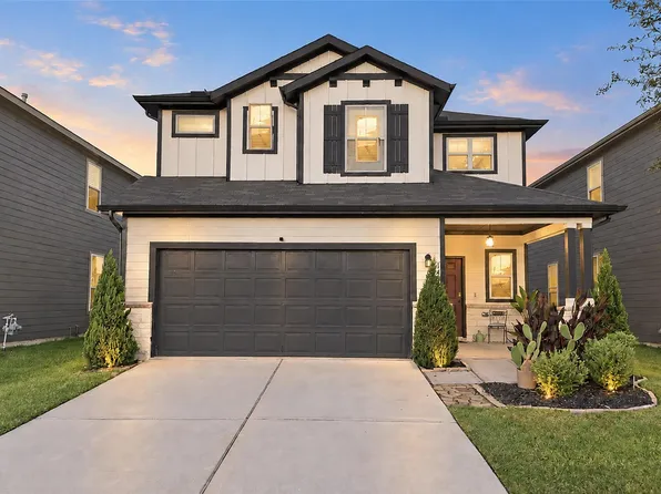 14526 Chasing Bend Dr, Houston, TX 77069