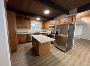 908 Oak Ave, Davis, CA 95616