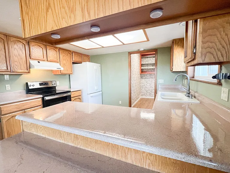2065 S Cayuse Trl — Photo 6