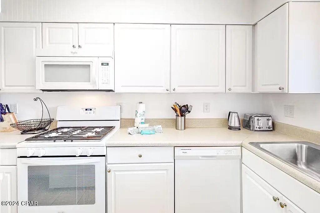 2 bed, 1100 sqft, $1,800 — Photo 3