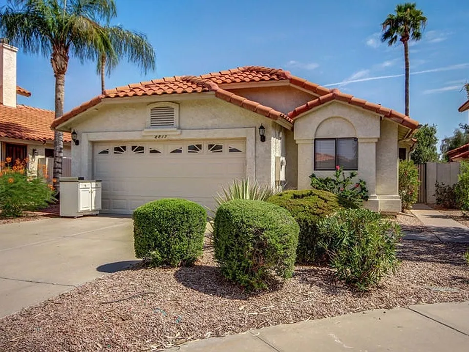 8817 E Dahlia Dr