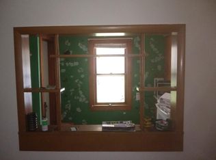 1158 S 4th St, Aurora, IL 60505