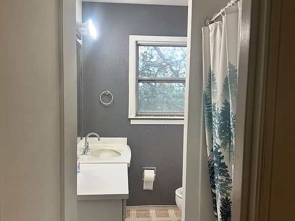 5th image of 9719 E Harney Ln