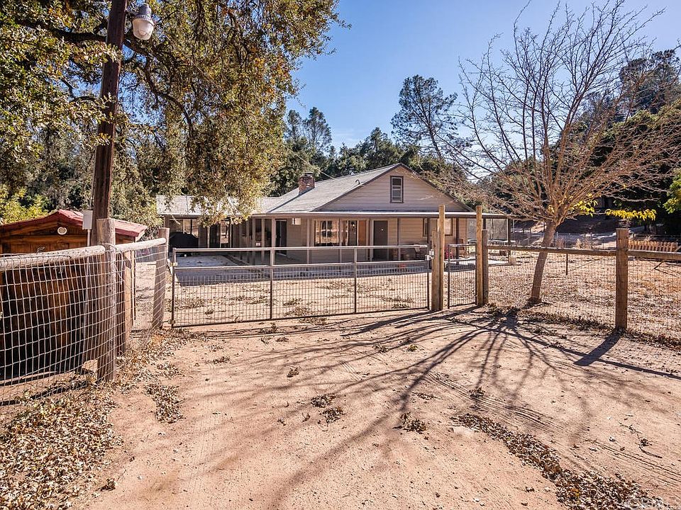 1st image of 5411 Seven Oaks Way