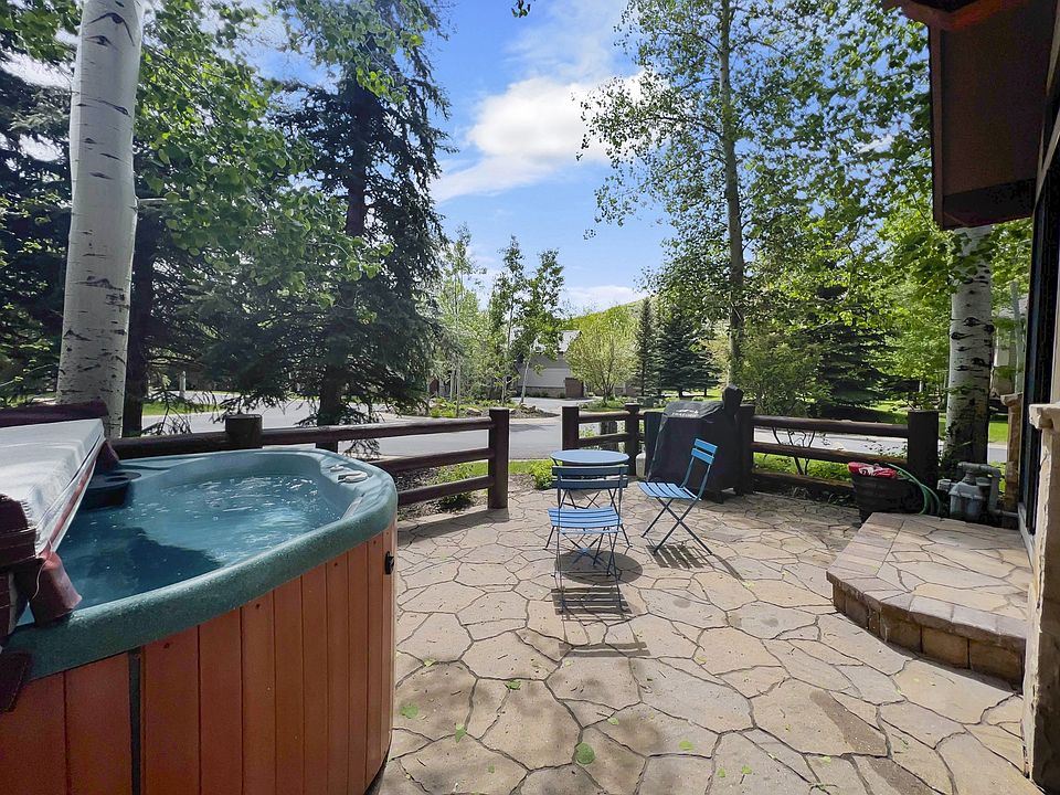 1st image of 2480 Deer Lake Dr Unit 1-B