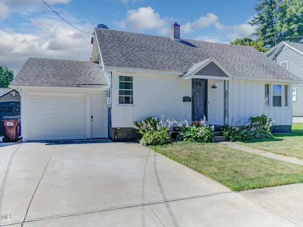 124 6th Avenue, Gloversville, NY 12078