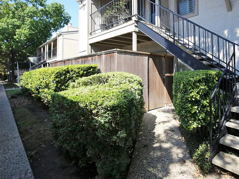 5711 Sugar Hill Dr #95 — Photo 1