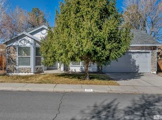 913 Edgecliff Dr, Reno, NV 89523