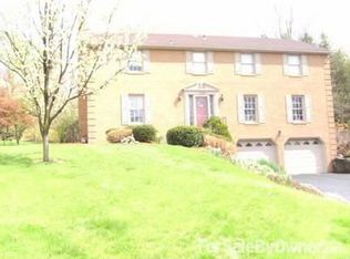 1755 Robson Dr, Pittsburgh, PA