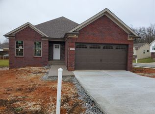 301 Turner Ct, Vine Grove, KY 40175