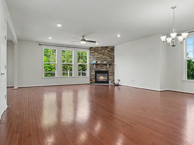 40978 Spur Run Ln — Photo 13