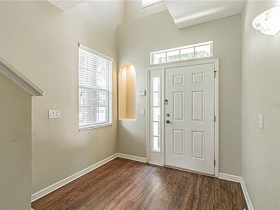 3rd image of 2937 Pointeview Dr
