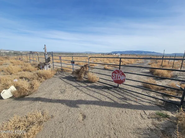 4785 1st St, Silver Springs, NV 89429