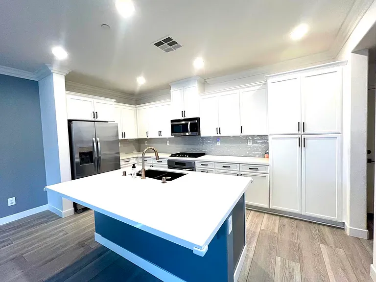 7024 Moonray Ct — Photo 3