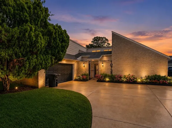 10735 Kitty Brook Dr, Houston, TX 77071