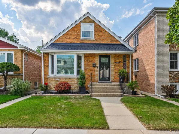 5650 N Meade Ave, Chicago, IL 60646