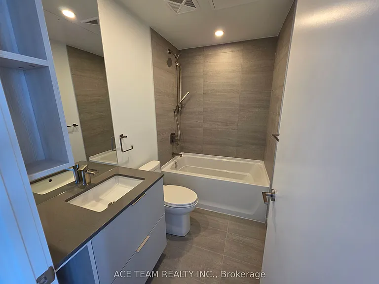 1 Fairview Rd E #3007 — Photo 18