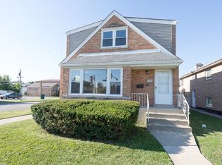 7030 16th St, Berwyn, IL 60402