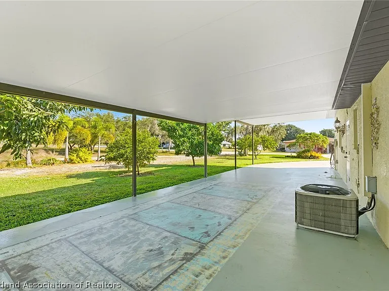 105 Fern Ct — Photo 39