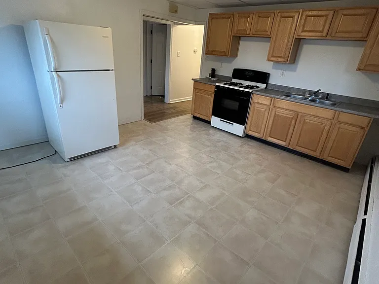 1048 Brackenridge Ave #2 — Photo 5