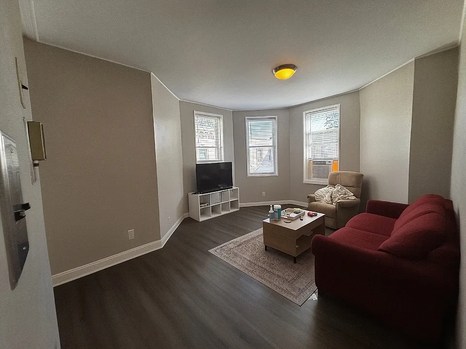1870 Beacon St #6-6A