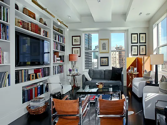 Sold by Sotheby's International Realty | media 10