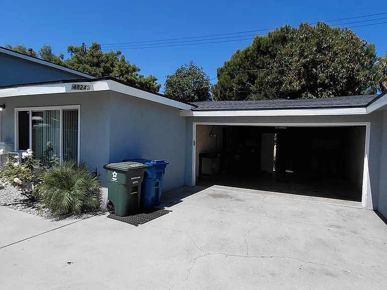 4824 1/4 E Live Oak St — Photo 18