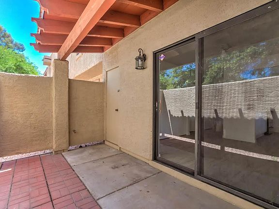 4th image of 850 S River Dr Unit 1012