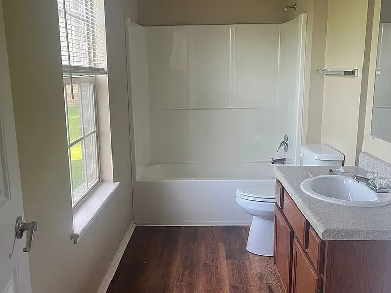 106-223 Lakeview Ct — Photo 6