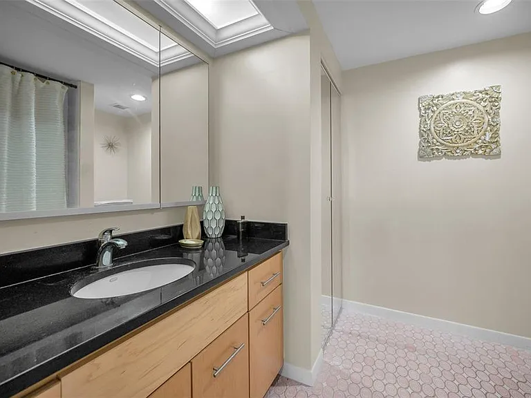 8 Belleview Blvd #601 — Photo 33
