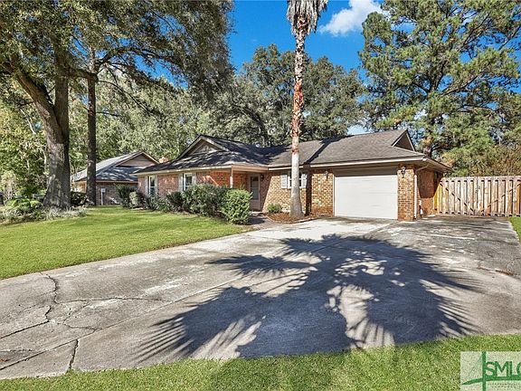 3rd image of 8 Bristlecone Drive