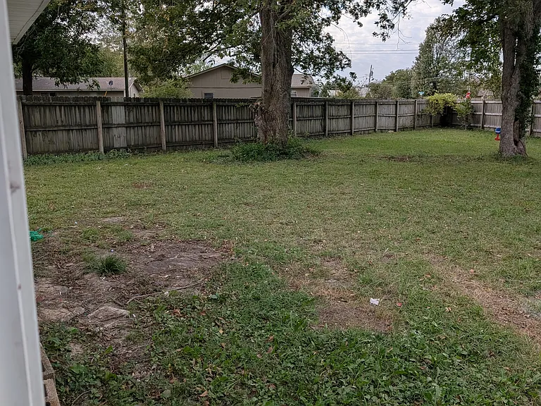 2105 Sun Cir — Photo 30