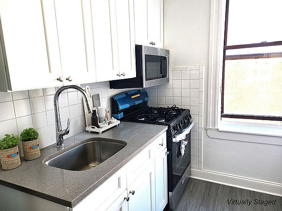 2nd image of 36 W 138th St APT 52