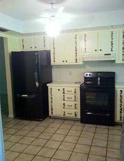 2nd image of 961 SW 68th Ave