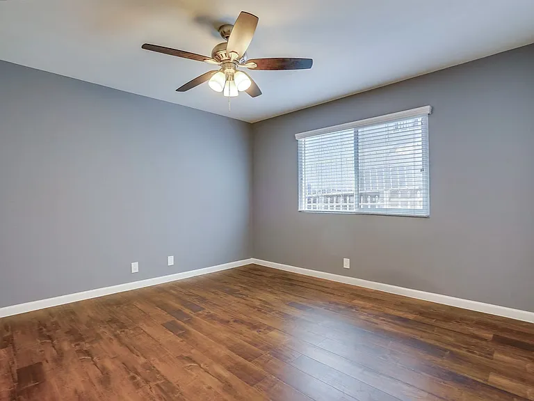 4024 Ursula Ave — Photo 8