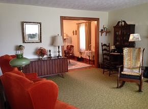 5th image of 340 Jefferson Dr
