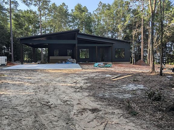 2nd image of 100 Marie Ln