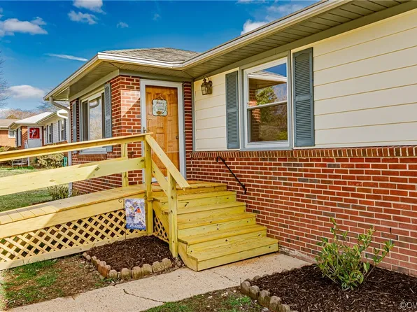 9207 Philmont Dr, Henrico, VA 23294