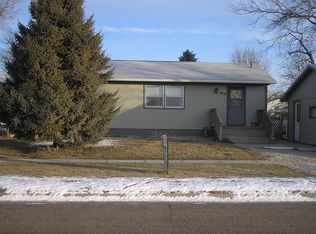 430 W Boyd Ave, Elm Creek, NE 68836