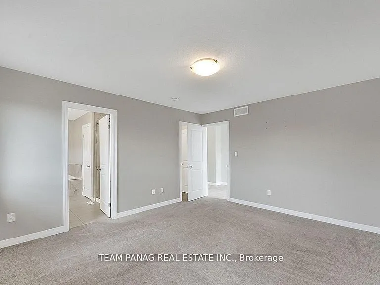 16 Berardi Cres — Photo 18
