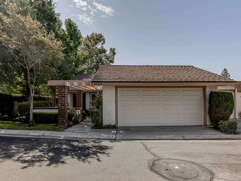 1062 Marina Dr — Photo 23