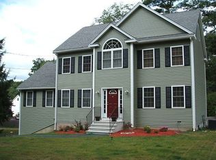 9 Harnden Rd, Billerica, MA 01821