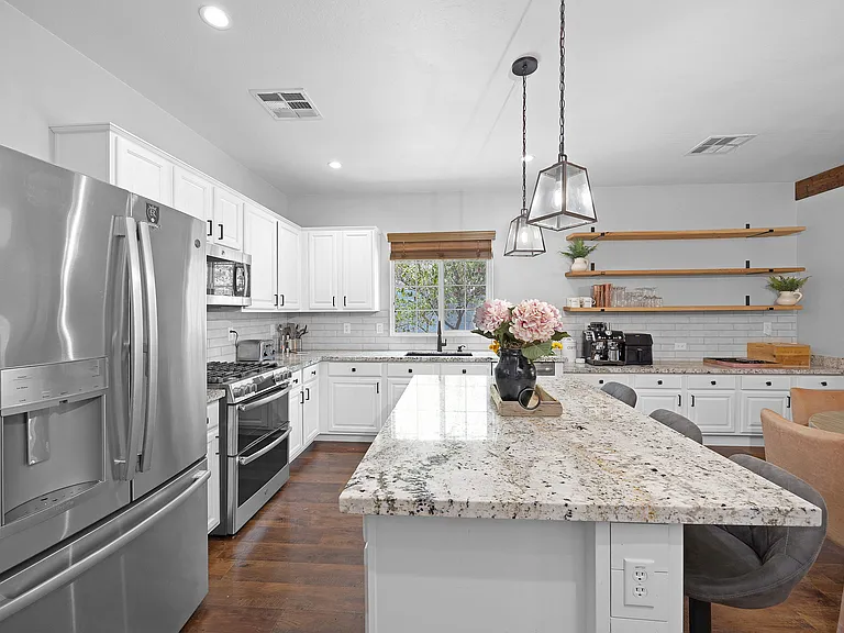 1294 E Apricot Ln — Photo 9