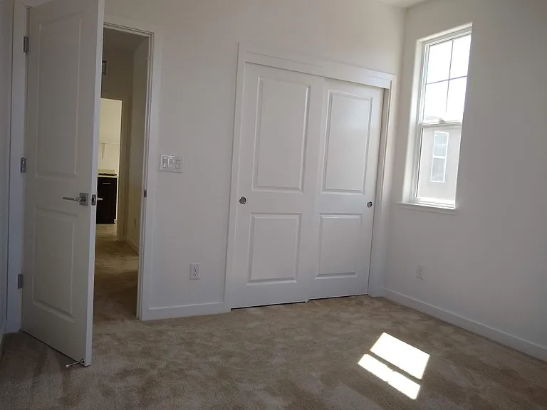 2300 Spitfire Way — Photo 11