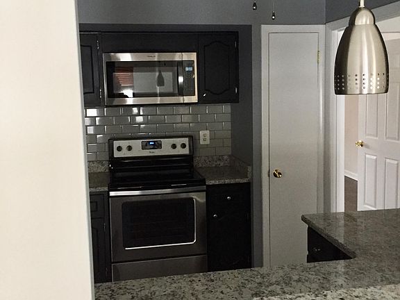 3rd image of 223 Bishops Dr