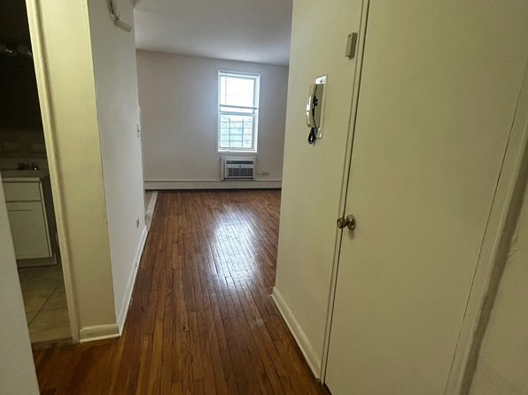 8625 Van Wyck Expy APT 709