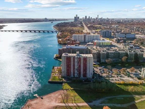 8200 E Jefferson Ave APT 802, Detroit, MI 48214